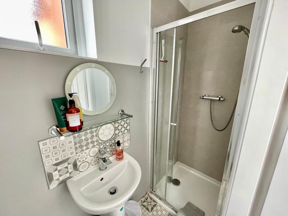 The Corner House - Modern Chesterfield Town Centre Apartments Εξωτερικό φωτογραφία